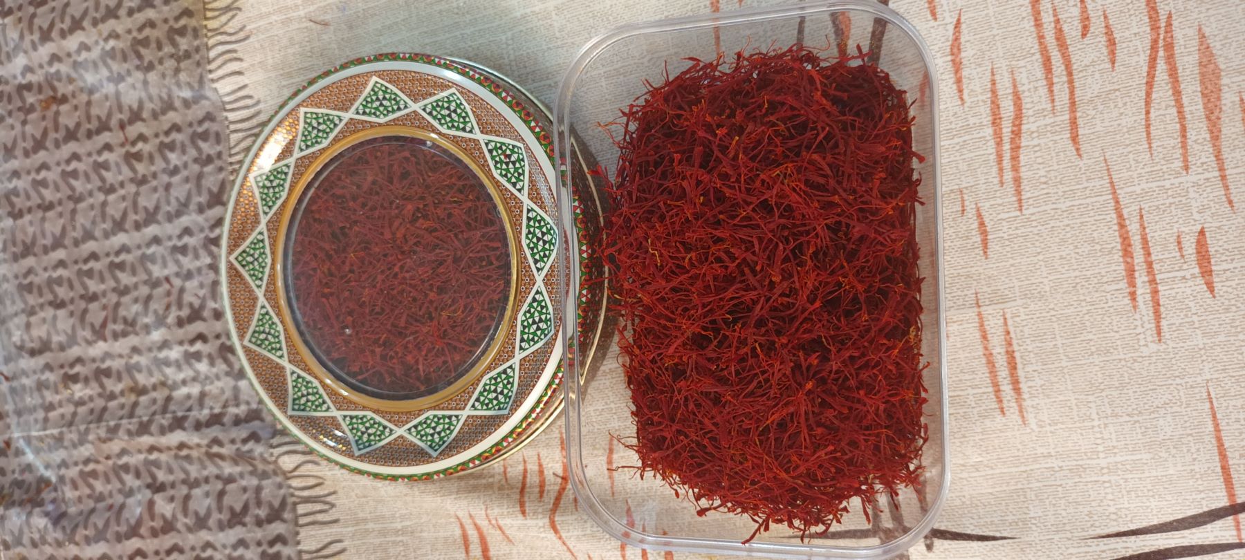 زعفران درجه یک و ارگانیک